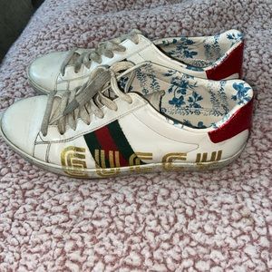 Gucci tennis shoes